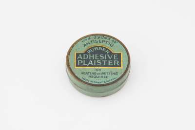 Roll of adhesive plasters