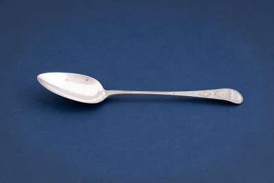 Old English pattern dessert spoon