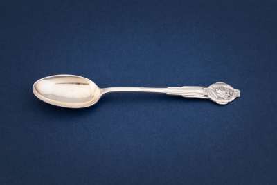 teaspoon commemorating silver jubilee of King George V and Queen Mary, 1935