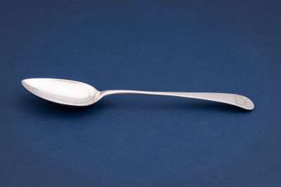 Old English pattern serving spoon