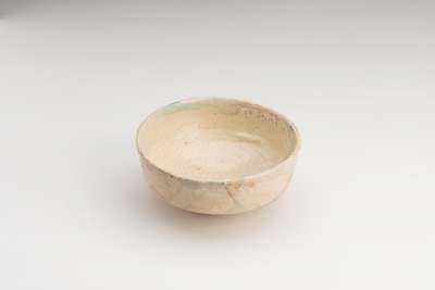 Tin-glazed Columbia ware bowl