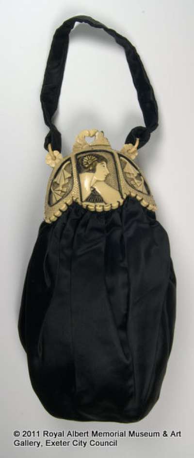 Silk handbag with ivorine handle