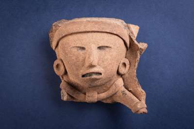 clay head (incensario fragment)