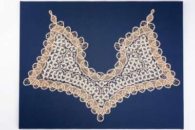 Honiton point lace collar