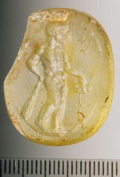 intaglio, scaraboid depicting Hercules leaning on a club