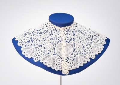 Branscombe point needle lace collar