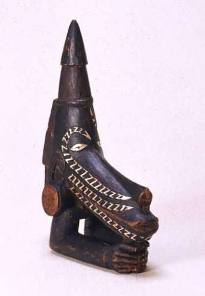 canoe prow ornament (nguzunguzu)